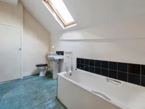3 bed Terraced