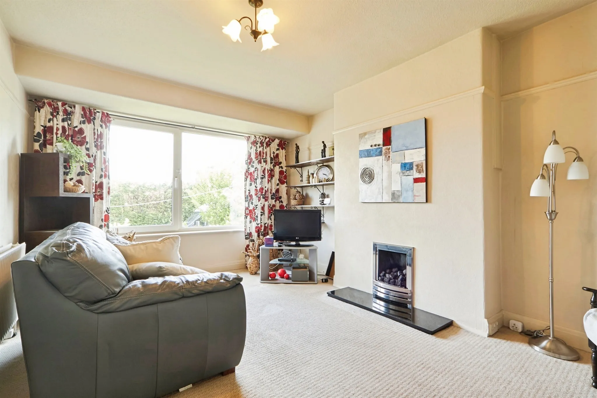 3 bed Semi-Detached