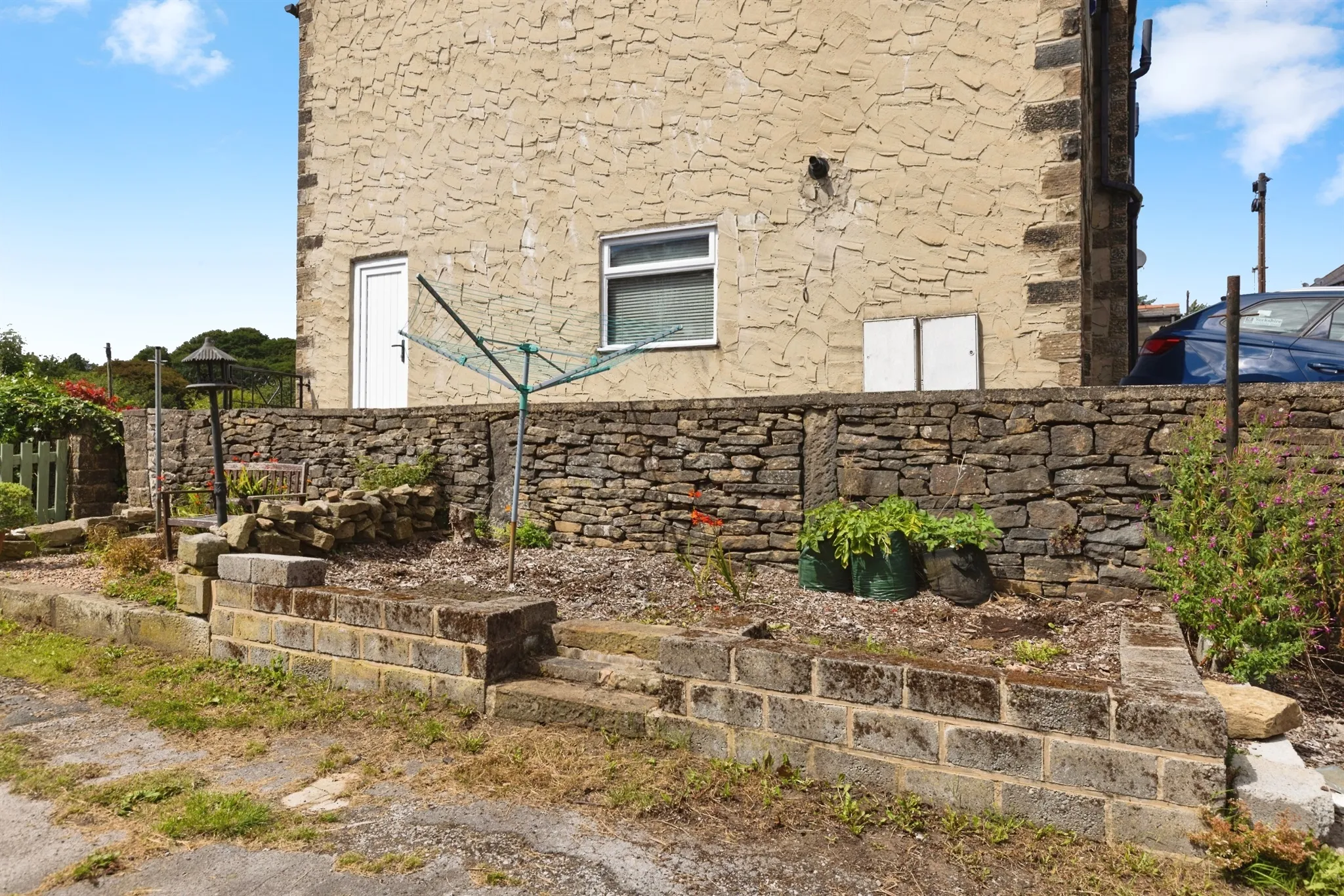 2 bed Terraced