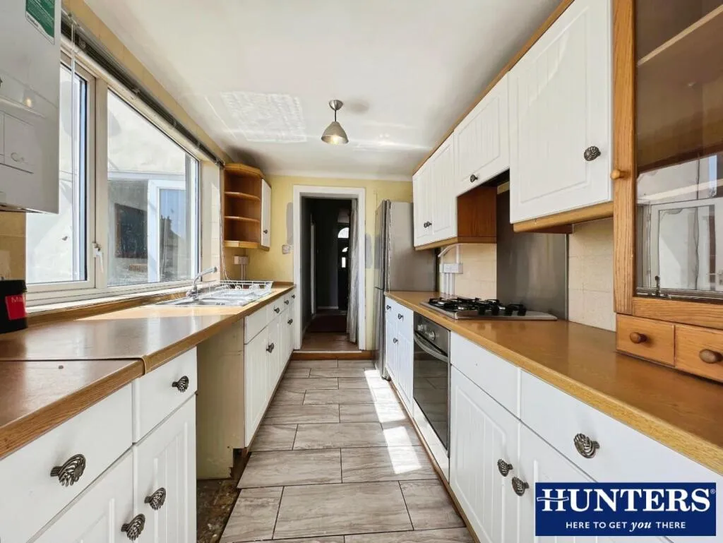 3 bed End of Terrace