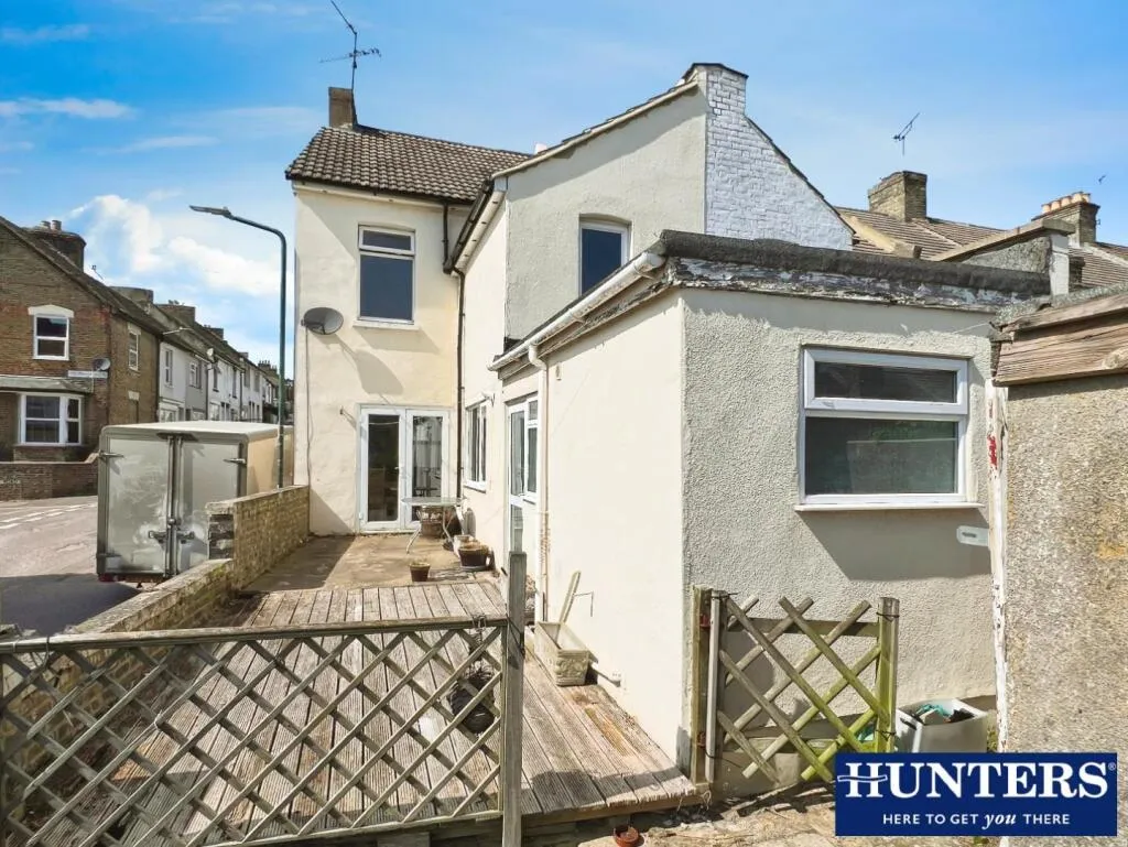 3 bed End of Terrace