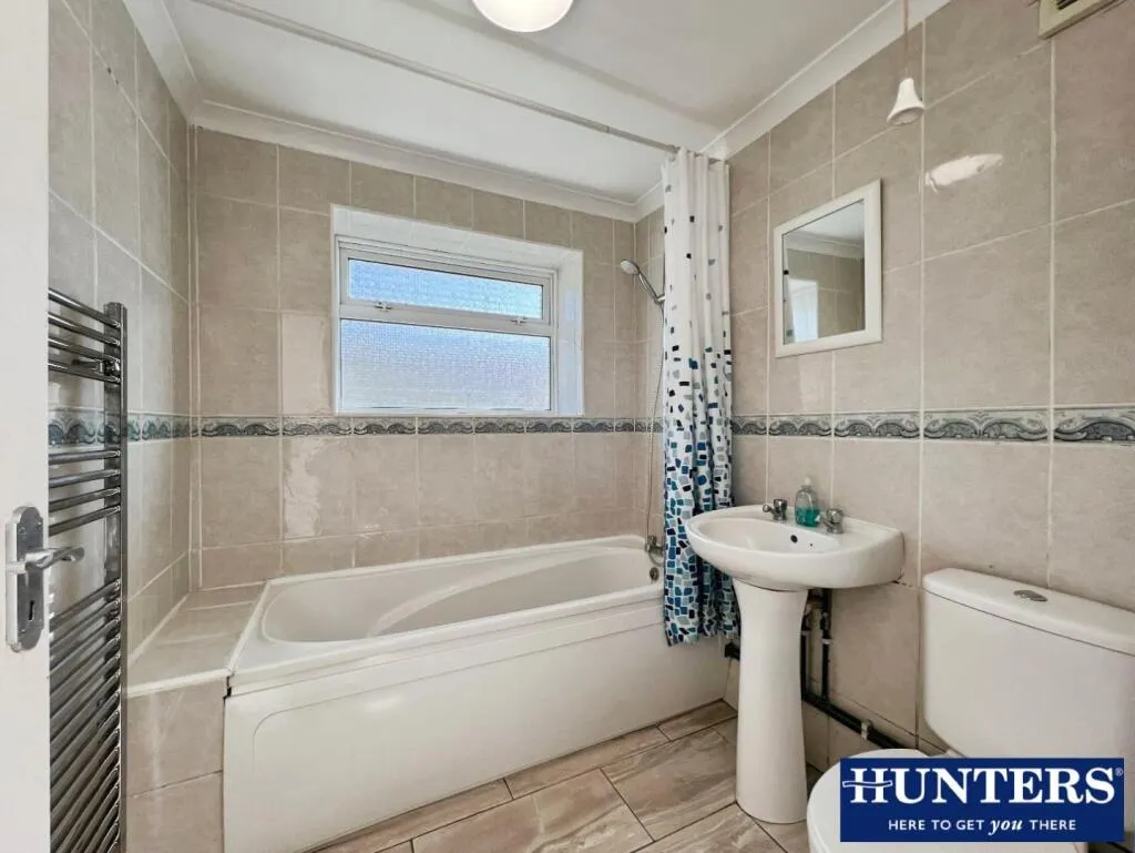 3 bed End of Terrace
