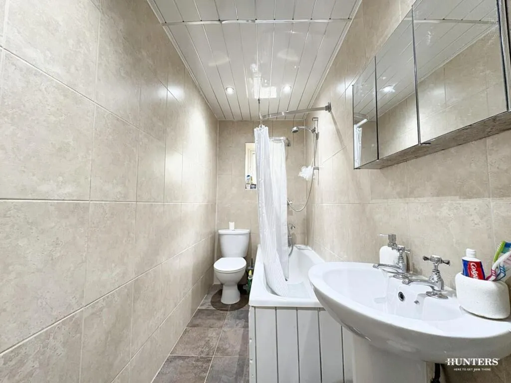 3 bed Semi-Detached