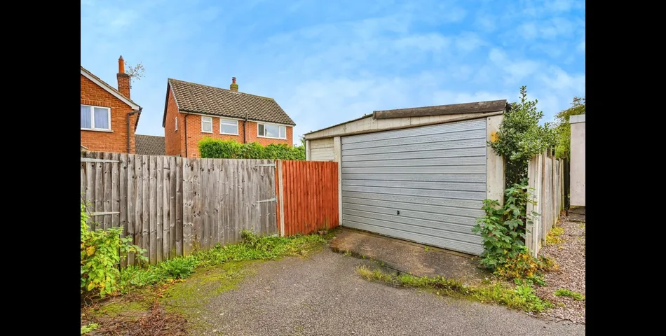 THREE BEDROOM DETACHED BUNGALOW