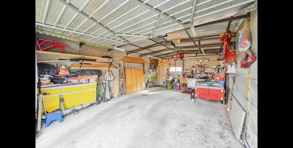 THREE BEDROOM DETACHED BUNGALOW