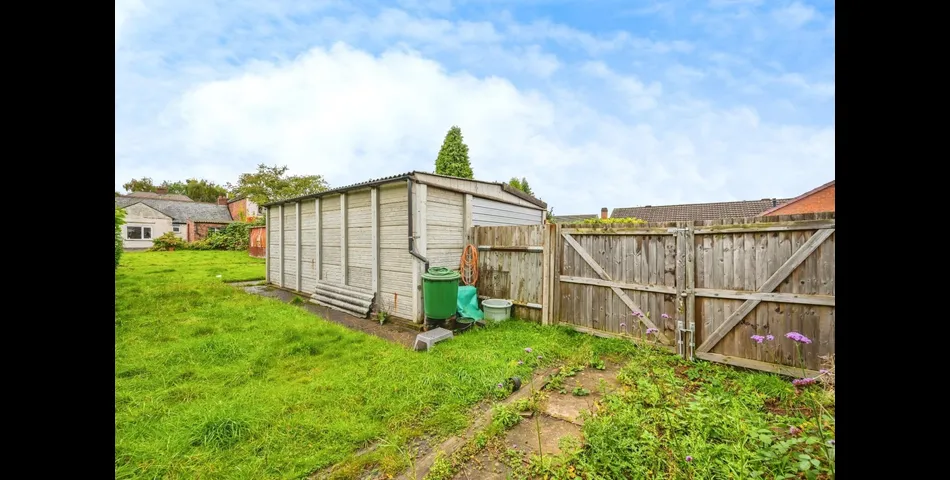 THREE BEDROOM DETACHED BUNGALOW