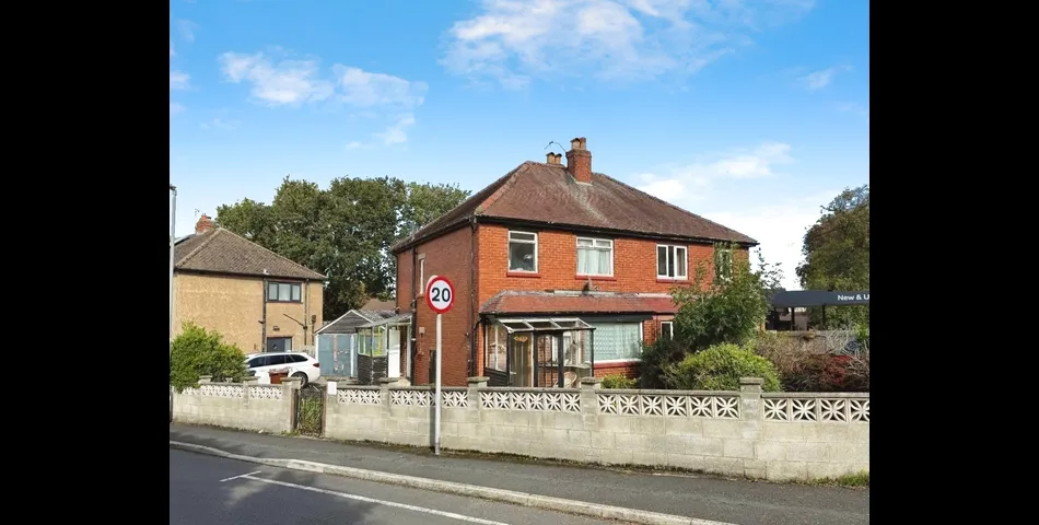 THREE BEDROOM SEMI-DETACHED PROPERTY