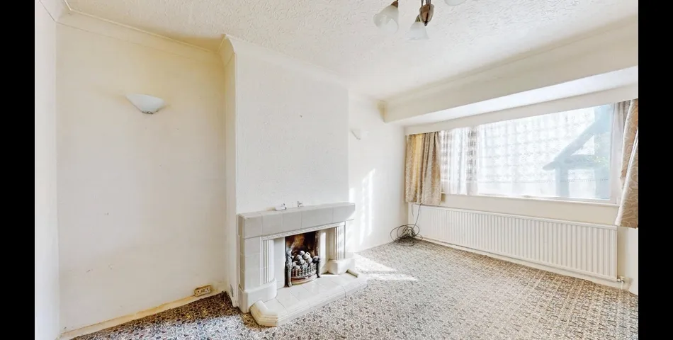 THREE BEDROOM SEMI-DETACHED PROPERTY
