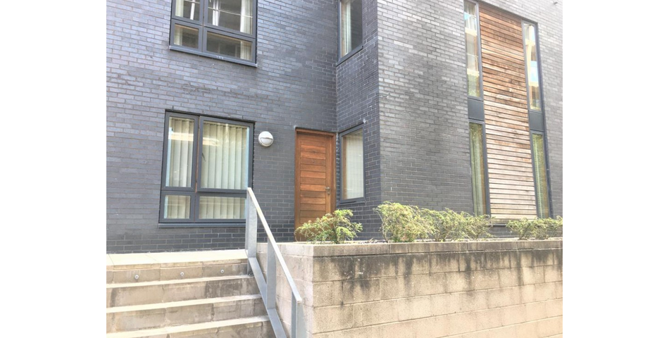 TWO BEDROOM GROUND FLOOR APARTMENT