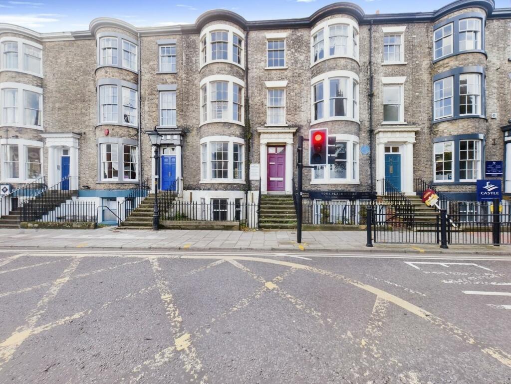 5 bed Commercial Property