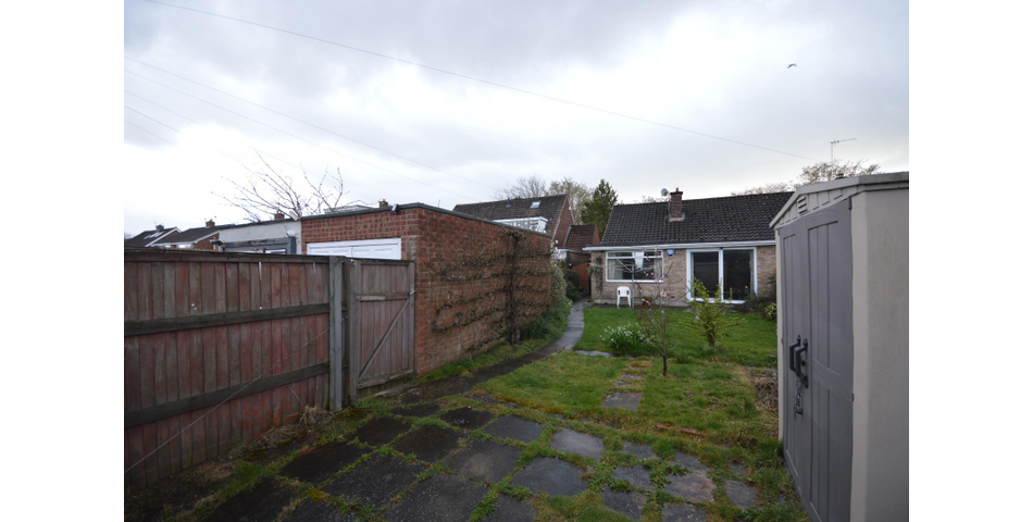 EXTENDED THREE BEDROOM SEMI-DETACHED BUNGALOW