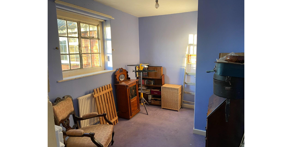 THREE BEDROOM PROPERTY IN NEED OF UPDATING