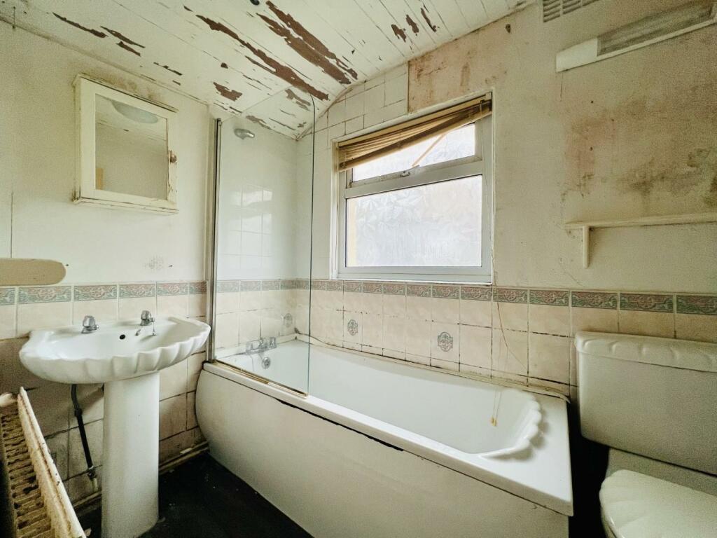 3 bed Terraced
