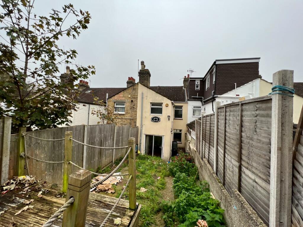 3 bed Terraced