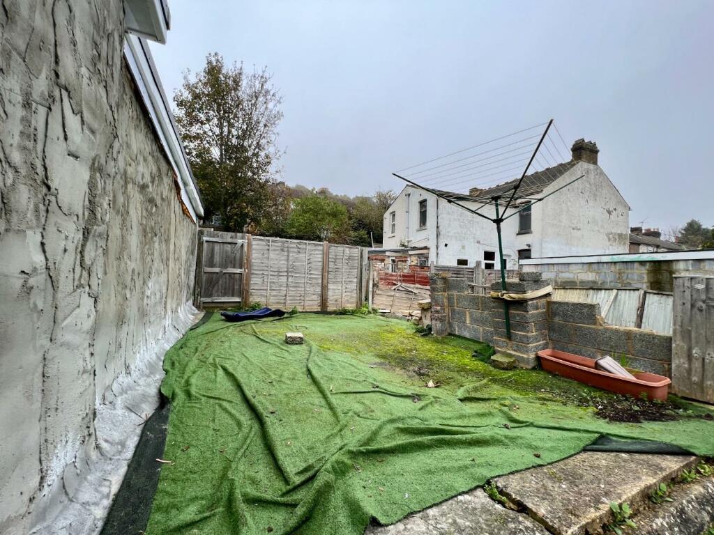3 bed Terraced