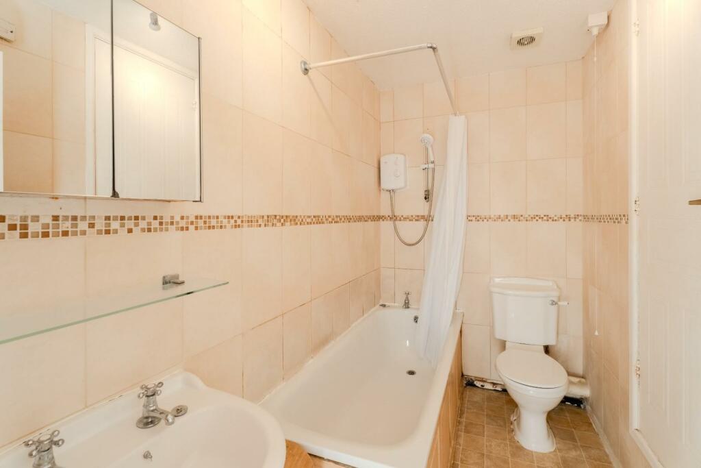 2 bed Terraced
