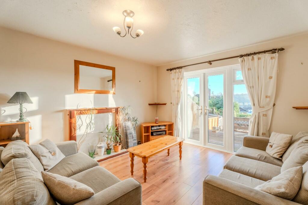 2 bed Terraced