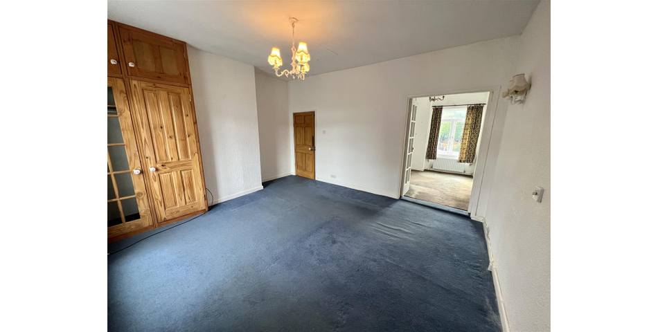 ONE BEDROOM MID TERRACED PROPERTY