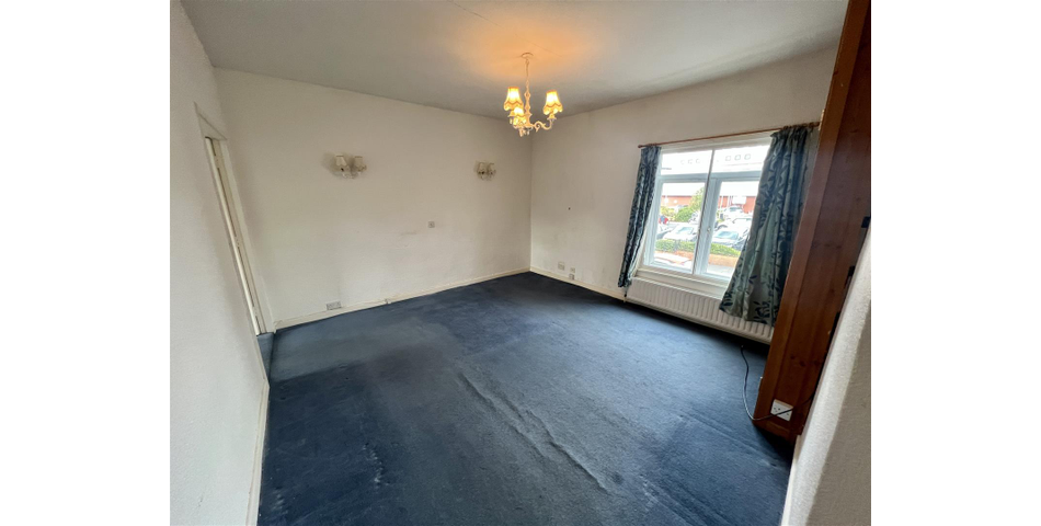 ONE BEDROOM MID TERRACED PROPERTY