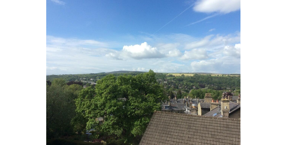 TWO BEDROOM GROUND FLOOR APARTMENT & GARAGE