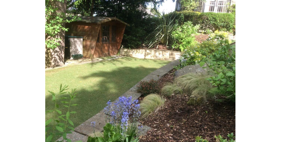 TWO BEDROOM GROUND FLOOR APARTMENT & GARAGE