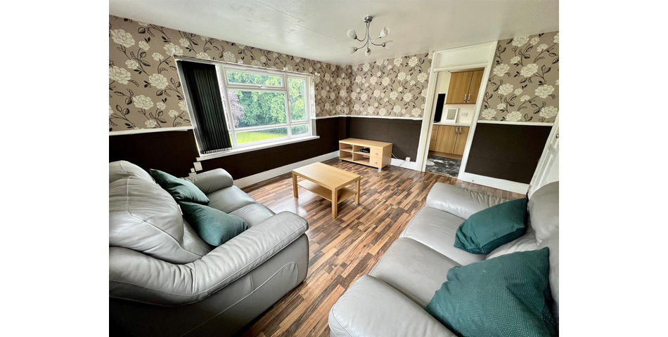 ONE BEDROOM SECOND FLOOR APARTMENT