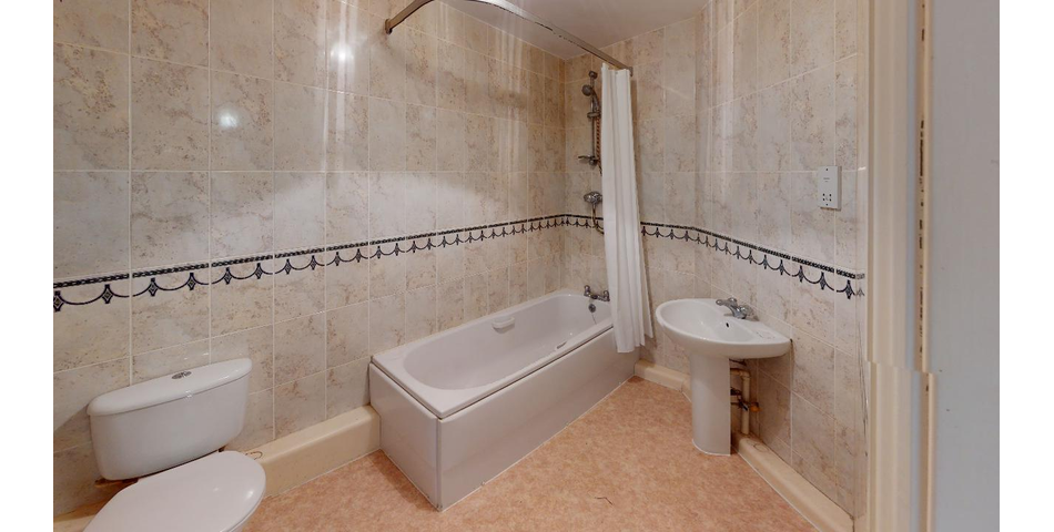 SECOND FLOOR APARTMENT