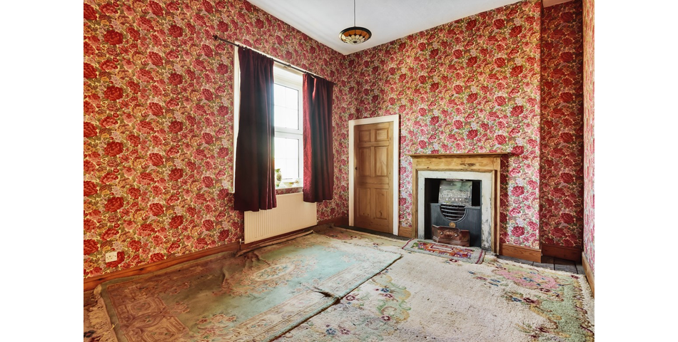6 BEDROOM PROPERTY IN NEED OF RENOVATION