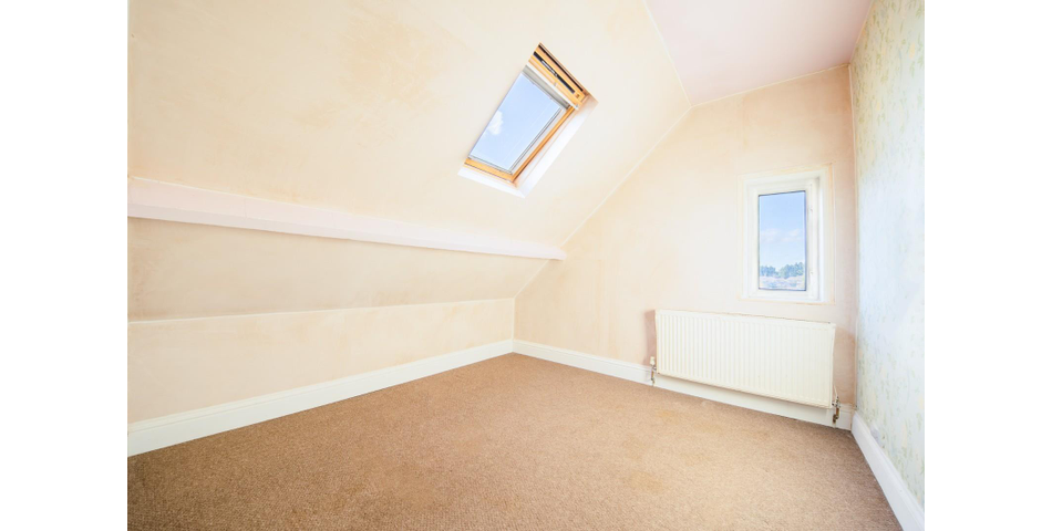 FIVE BEDROOM VICTORIAN PROPERTY