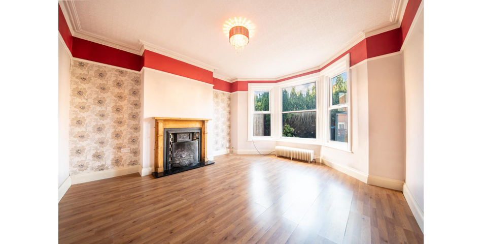 FIVE BEDROOM VICTORIAN PROPERTY