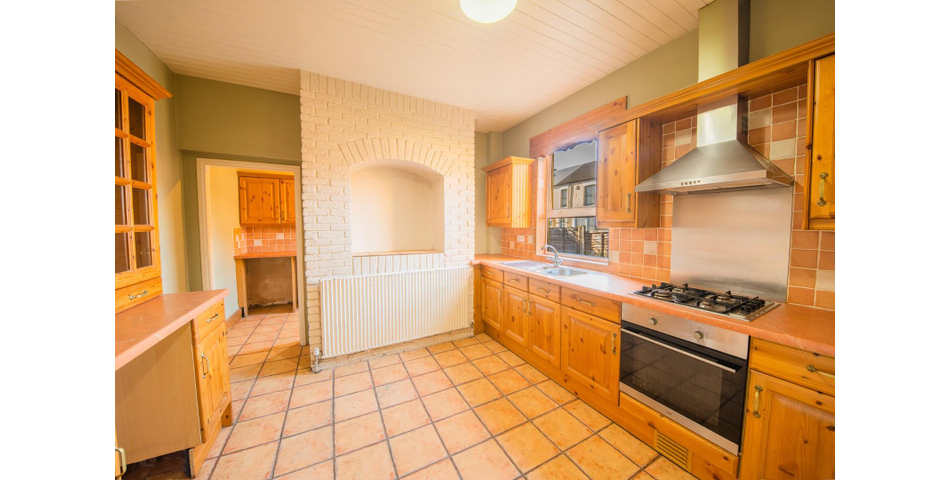 FIVE BEDROOM VICTORIAN PROPERTY