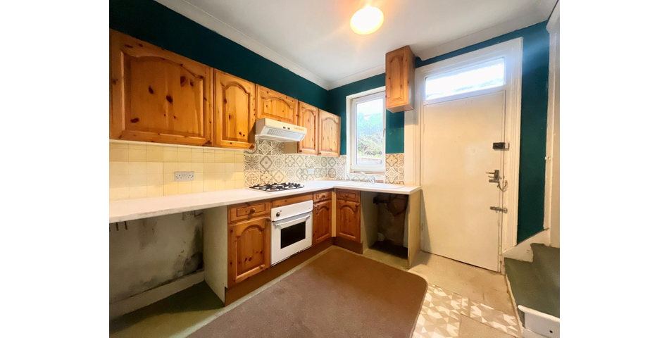 ONE BEDROOM TERRACE PROPERTY