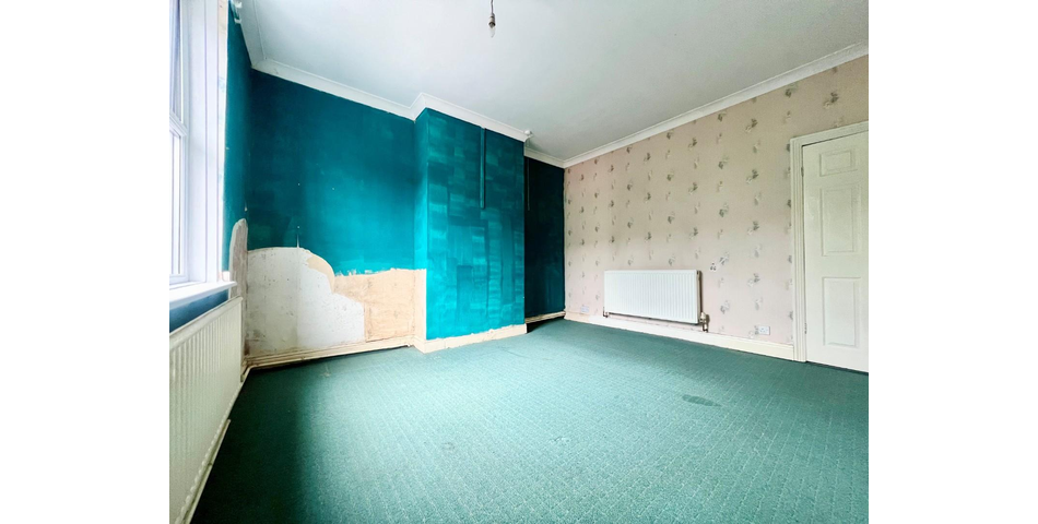 ONE BEDROOM TERRACE PROPERTY