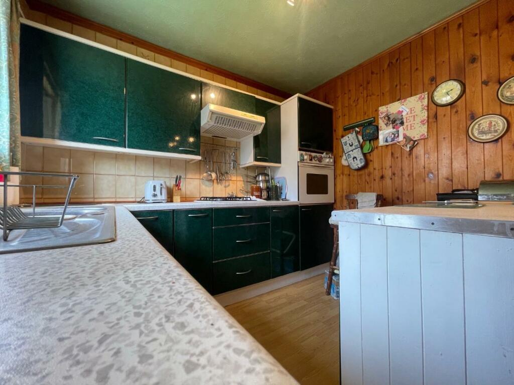 2 bed Detached Bungalow