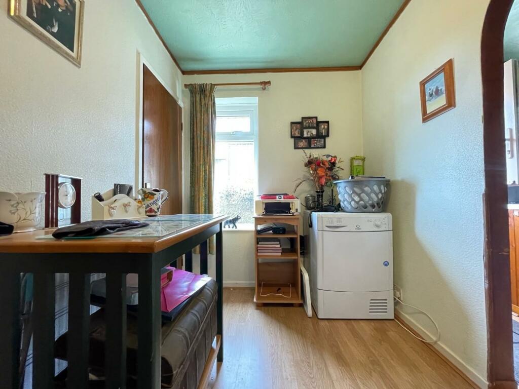 2 bed Detached Bungalow