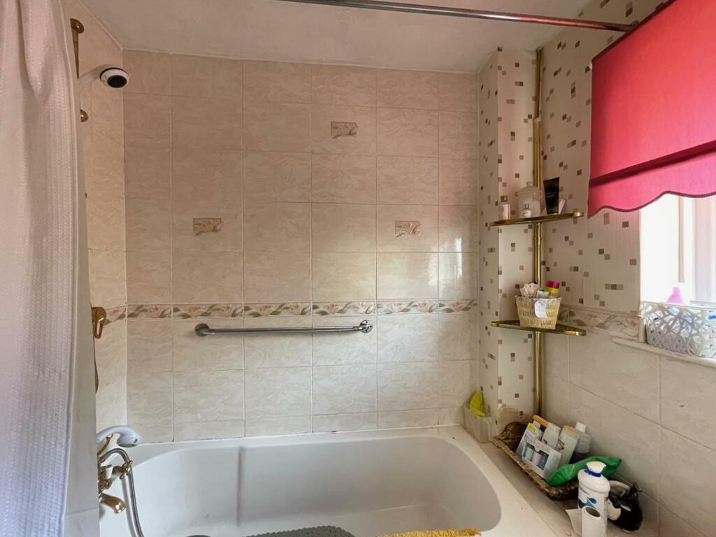 2 bed Detached Bungalow