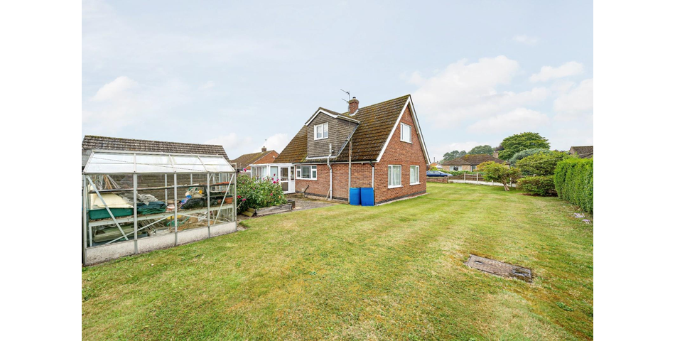 THREE BEDROOM DETACHED PROPERTY
