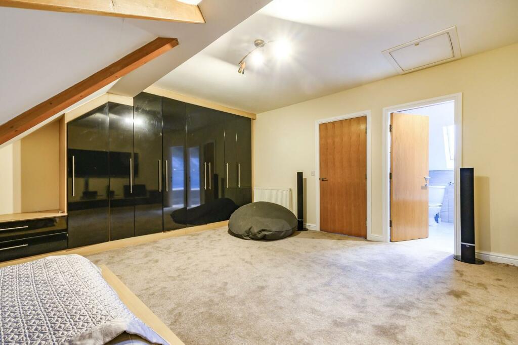 2 bed Apartment