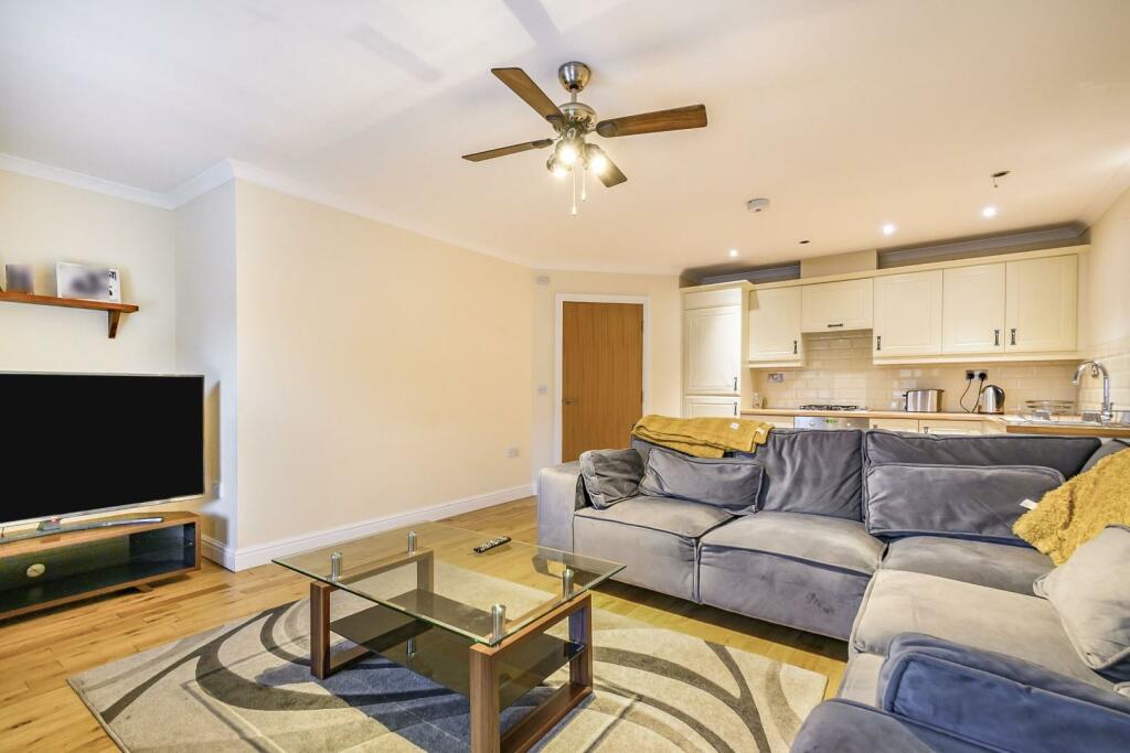 2 bed Apartment