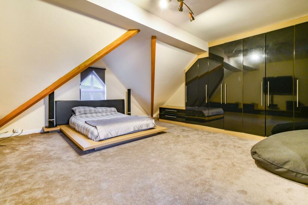 2 bed Apartment