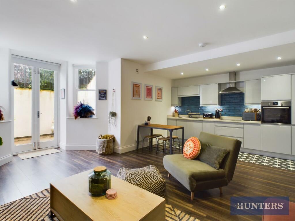 1 bed Apartment