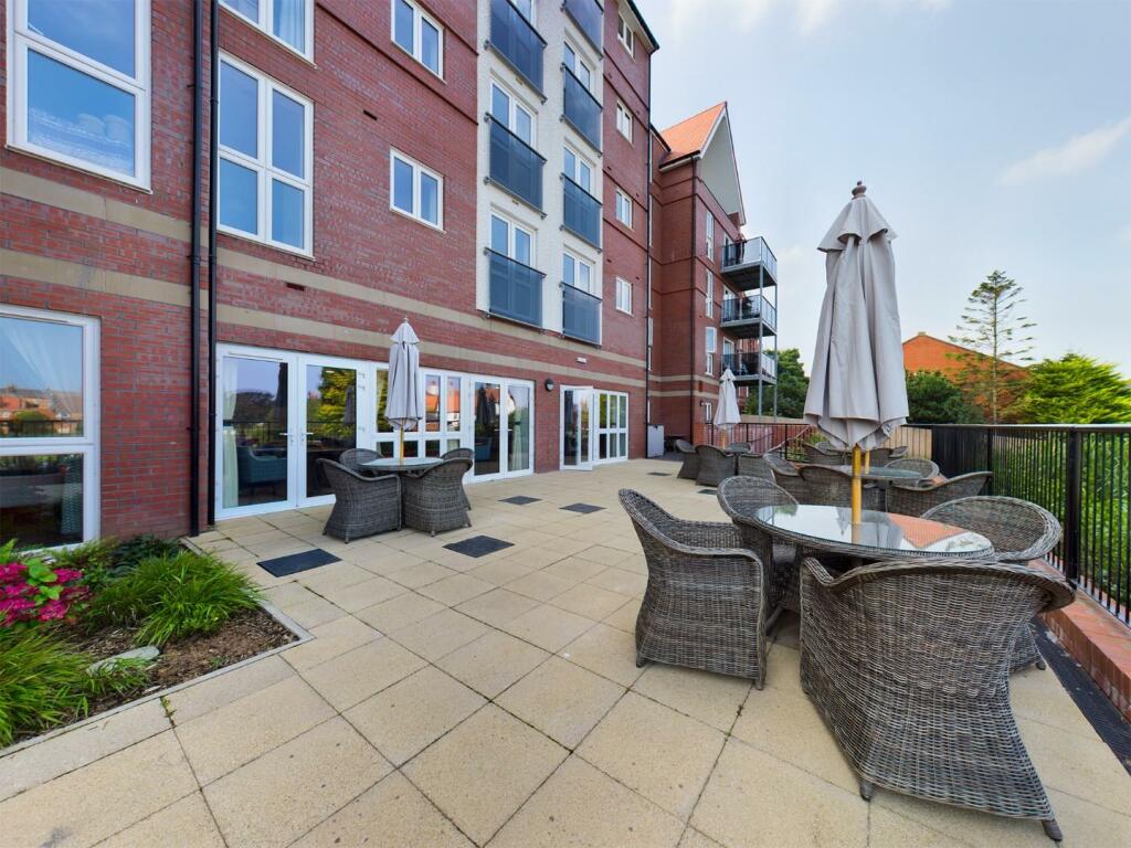 2 bed Apartment