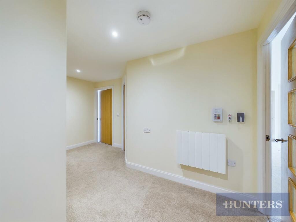 2 bed Apartment
