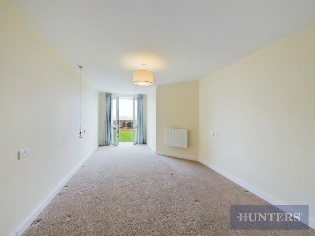 2 bed Apartment