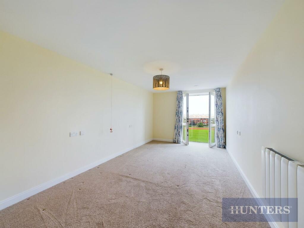 2 bed Apartment