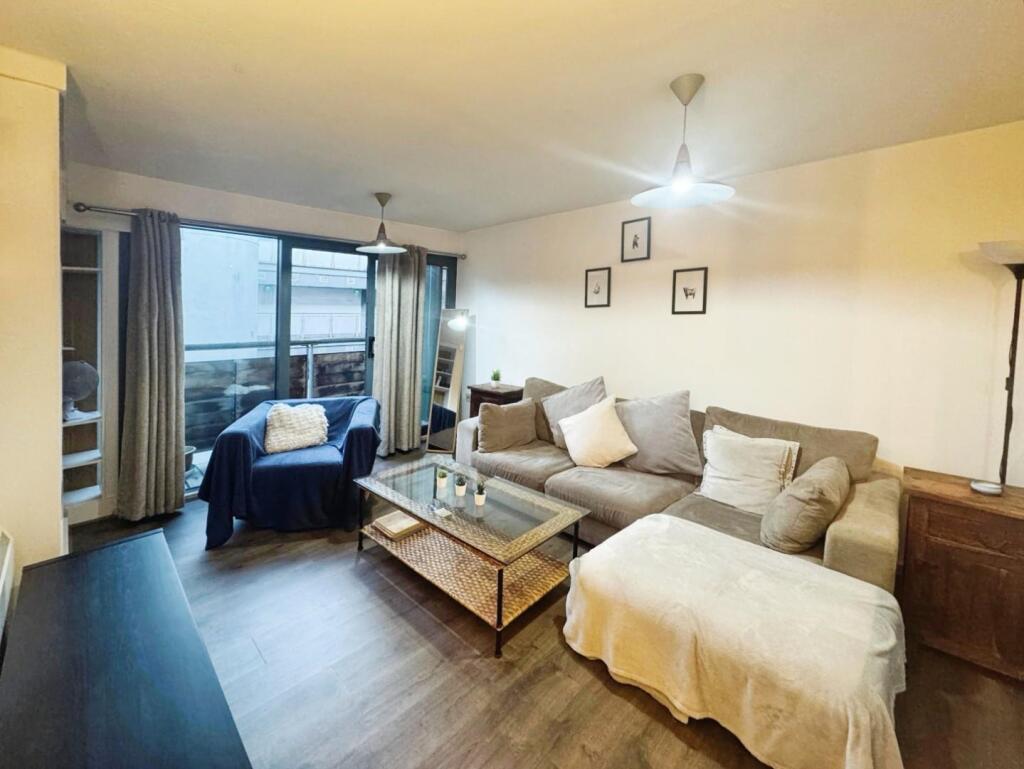 2 bed Apartment