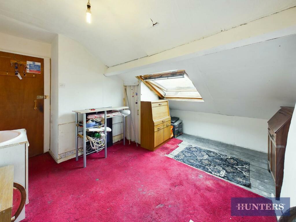 7 bed Terraced