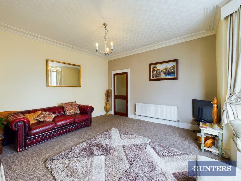 7 bed Terraced