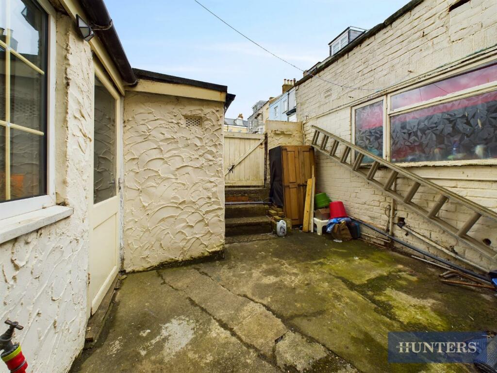 7 bed Terraced