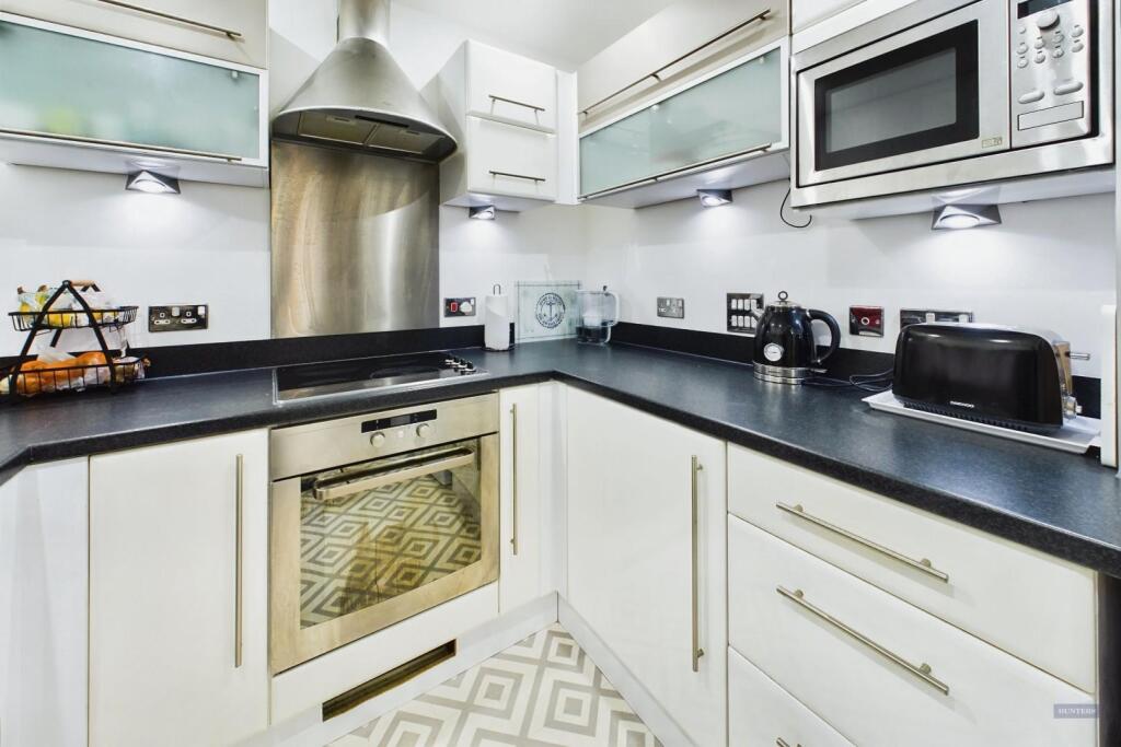 2 bed Apartment